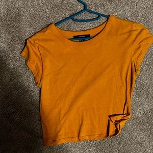 Mustard yellow cropped tee
